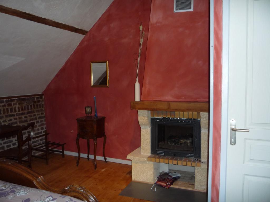 Au Mesnil Le Bas Bray Bed and Breakfast Bures-en-Bray Εξωτερικό φωτογραφία
