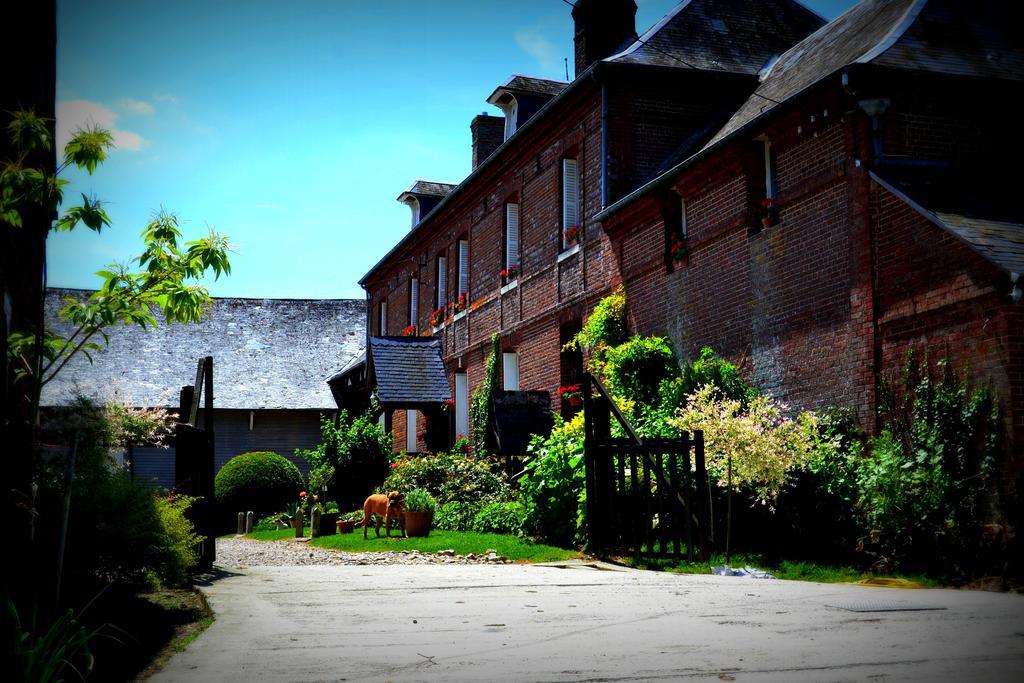 Au Mesnil Le Bas Bray Bed and Breakfast Bures-en-Bray Εξωτερικό φωτογραφία