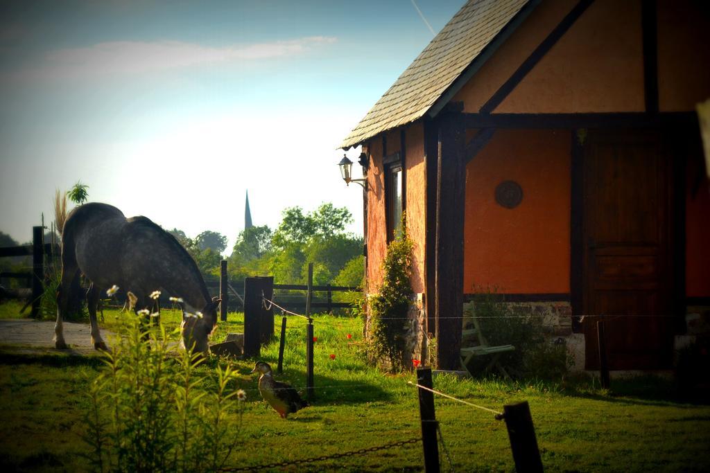 Au Mesnil Le Bas Bray Bed and Breakfast Bures-en-Bray Εξωτερικό φωτογραφία