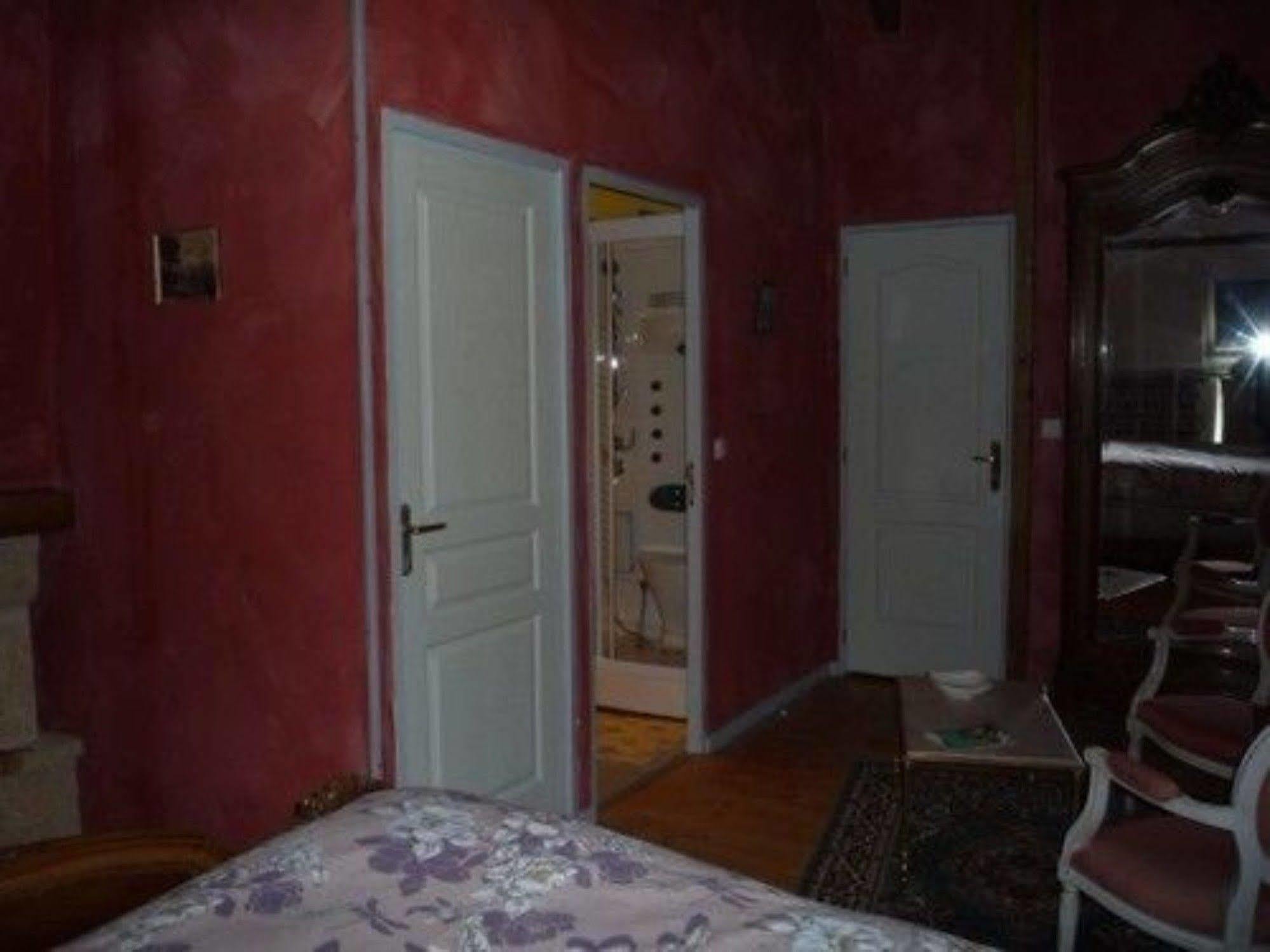 Au Mesnil Le Bas Bray Bed and Breakfast Bures-en-Bray Εξωτερικό φωτογραφία