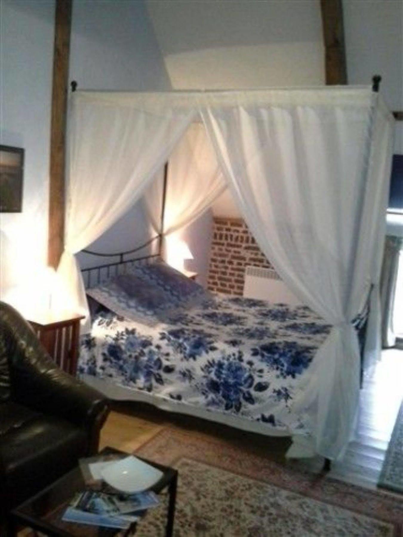 Au Mesnil Le Bas Bray Bed and Breakfast Bures-en-Bray Εξωτερικό φωτογραφία