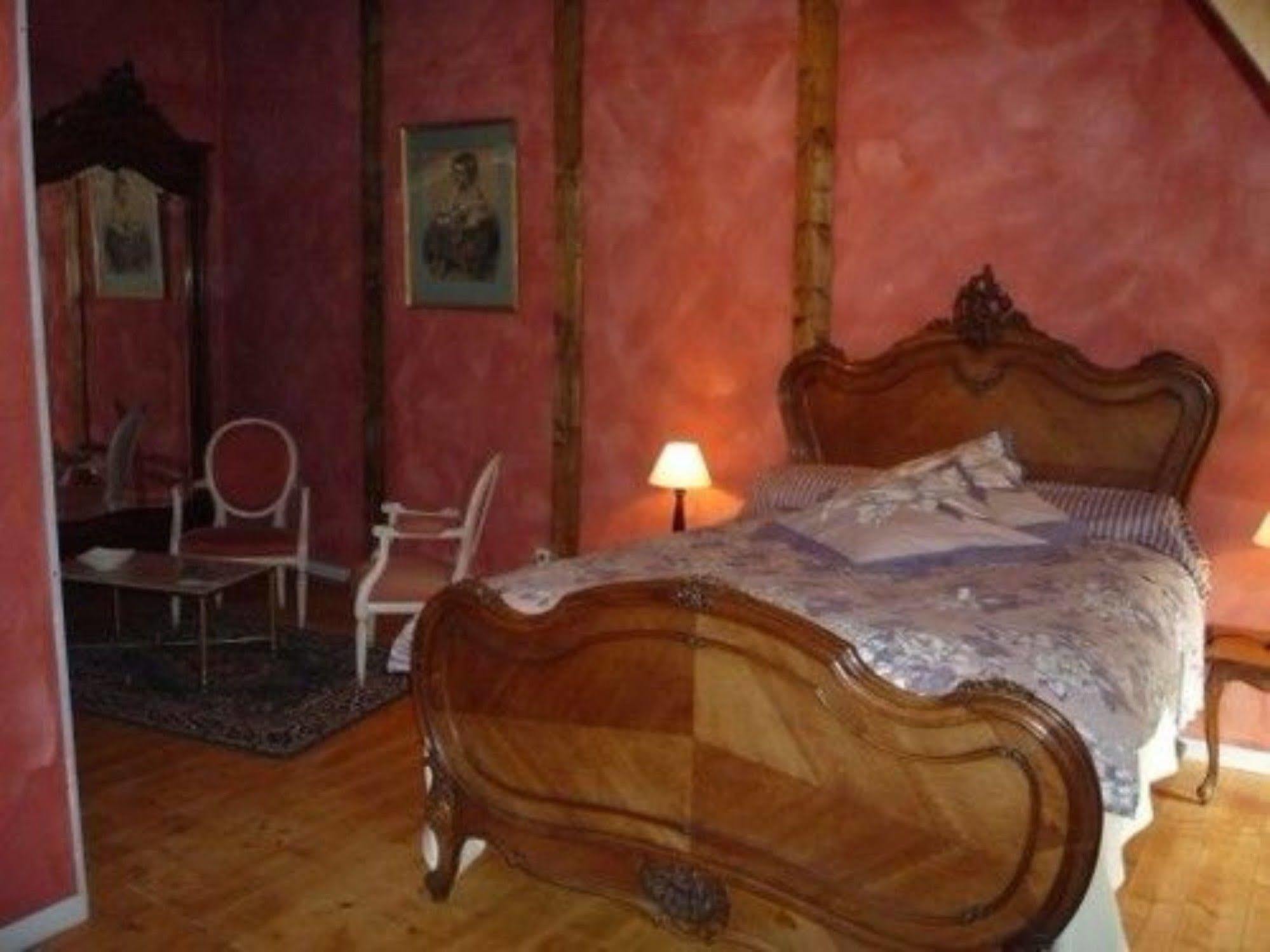Au Mesnil Le Bas Bray Bed and Breakfast Bures-en-Bray Εξωτερικό φωτογραφία